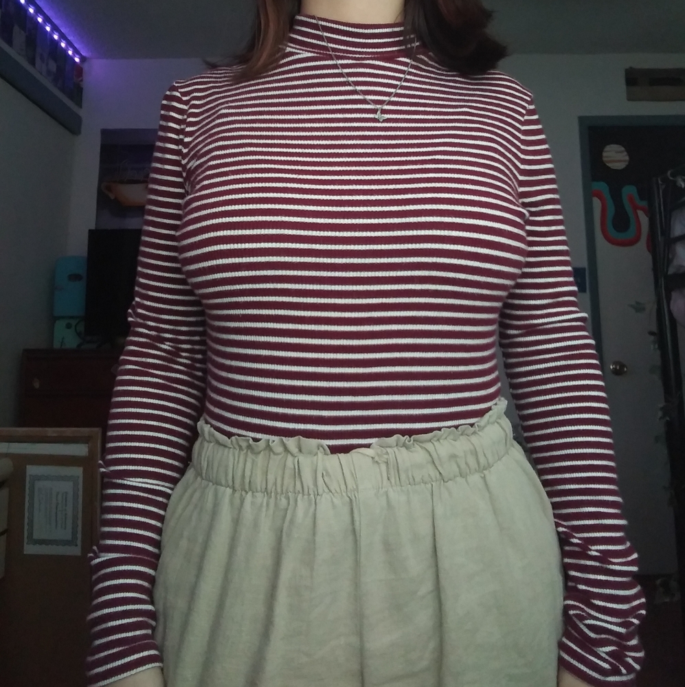 long sleeve mock neck bodysuit maroon and white